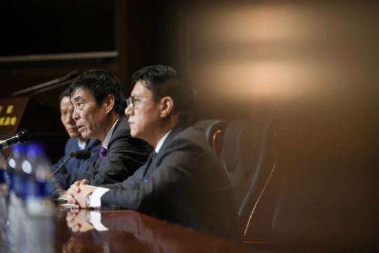 晚间本轮意甲收官战亚特兰大VS萨勒尼塔和西甲收官战赫罗纳VS阿拉维斯陆续开打，根号三、郁金香等人带来赛事解析。